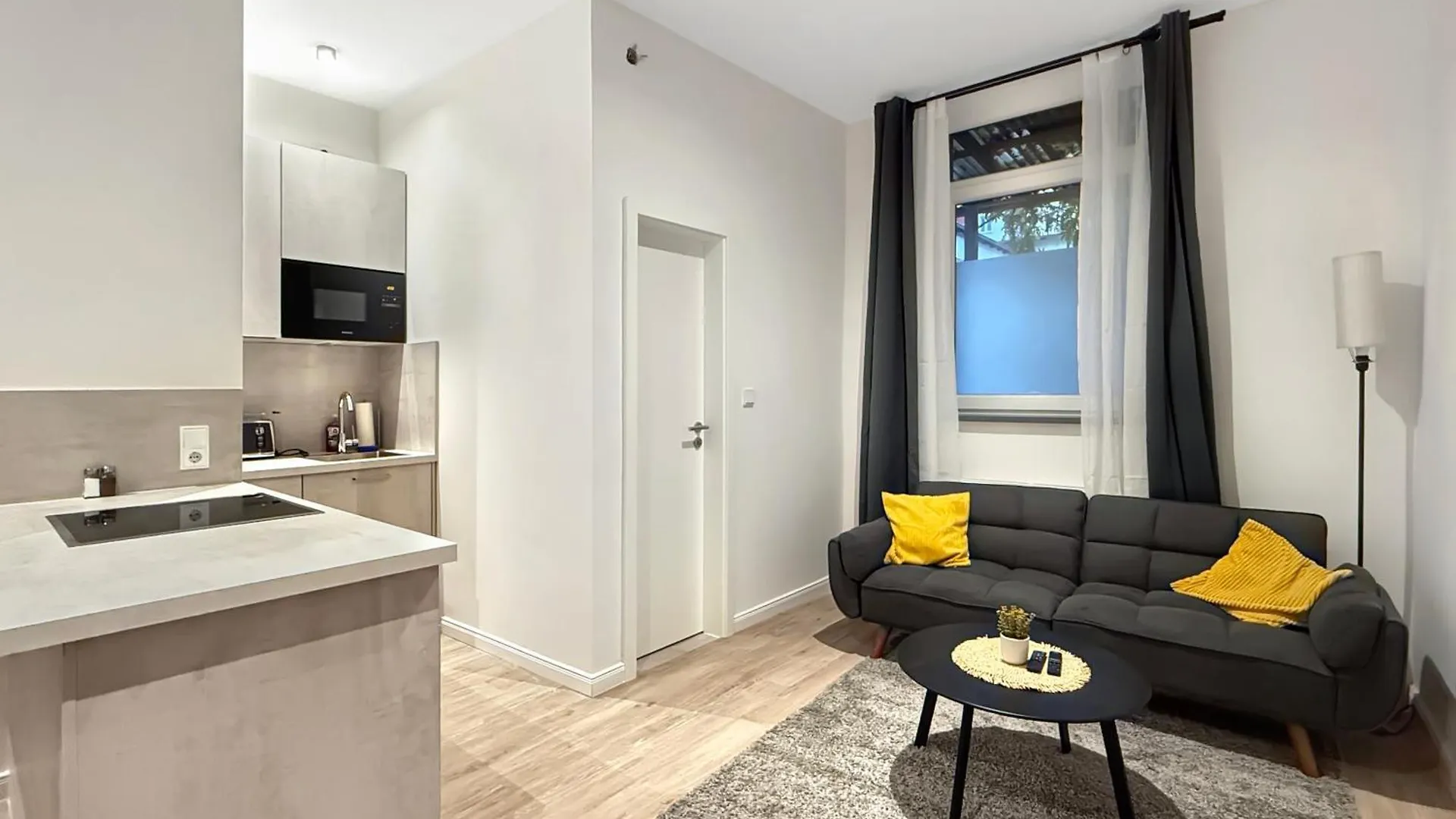 Modernes 2 Zimmer Apartment Und Kueche Ганновер