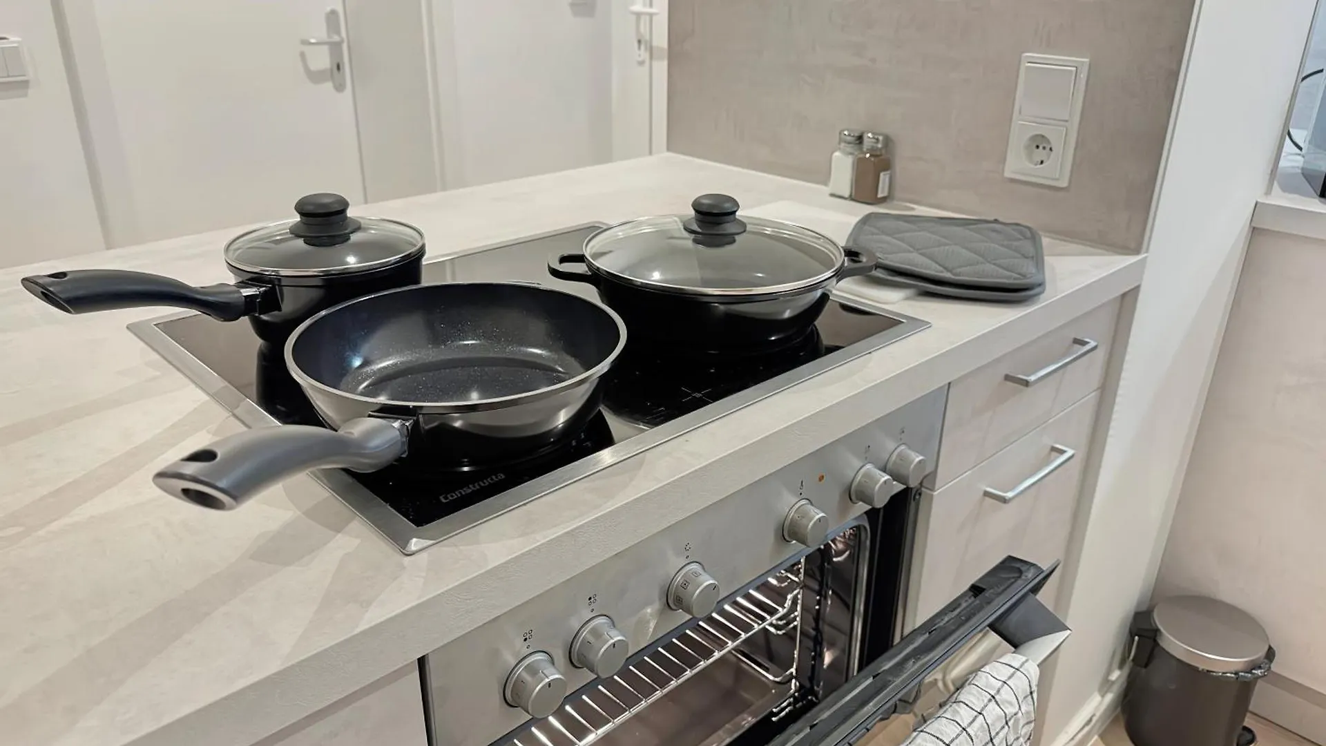 Modernes 2 Zimmer Apartment Und Kueche Ганновер 0*,  Германия